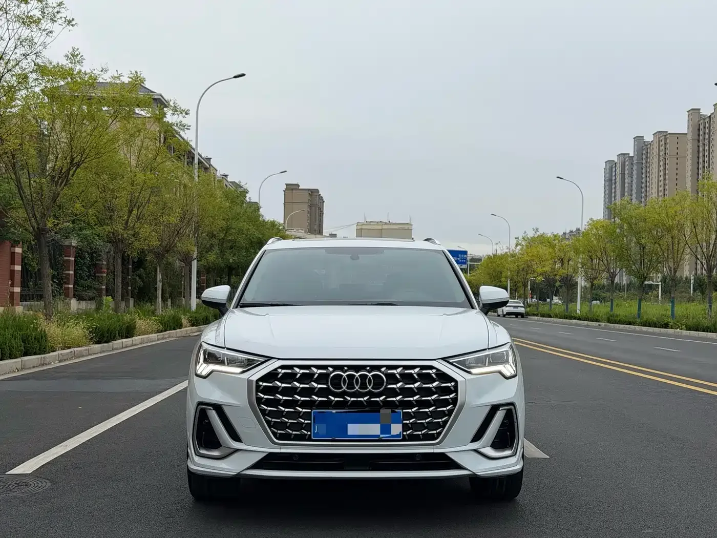Audi Audi Q3 2023 35 TFSI Fashion Dynamic Model (1.5T) — Фото автомобиля 2