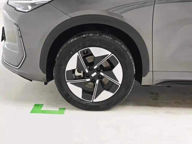 Geely Galaxy E5 — Фото автомобиля 8