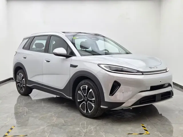 BYD Seal 05 DM-i — Фото автомобиля 3