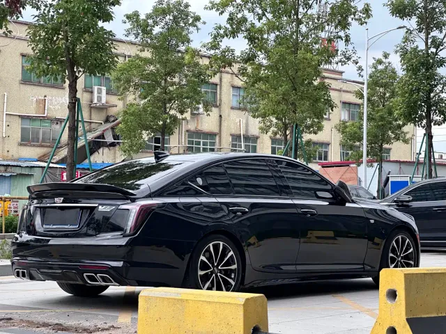 Cadillac CT5 — Фото автомобиля 6