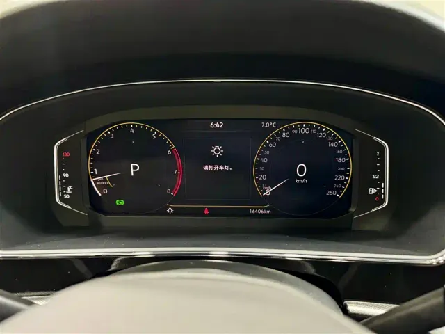 Volkswagen Passat — Фото автомобиля 15