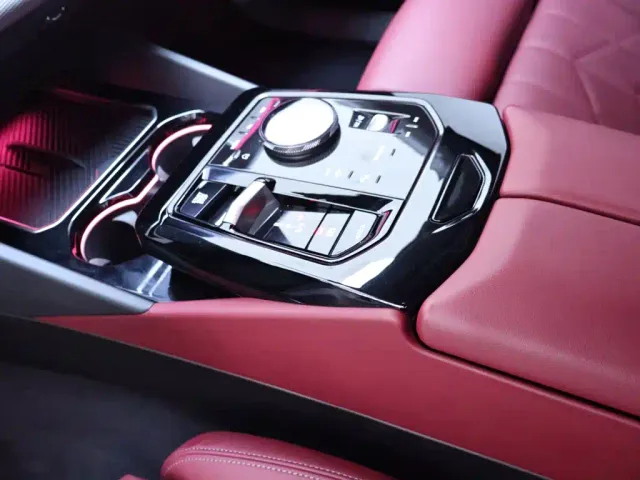 BMW 5 Series — Фото автомобиля 12