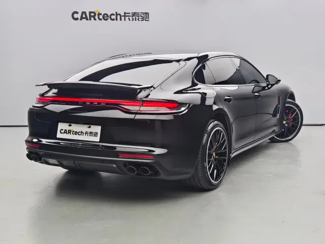 Porsche Panamera — Фото автомобиля 16