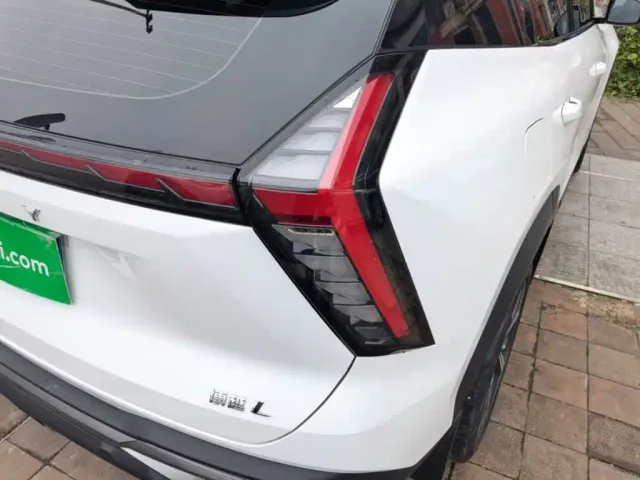 Geely Boyue L — Фото автомобиля 7