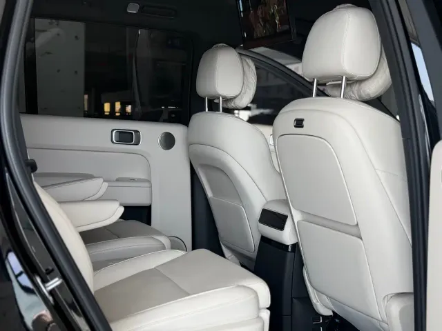 Li Auto Li Xiang L9 2024 Model Ultra — Фото автомобиля 8