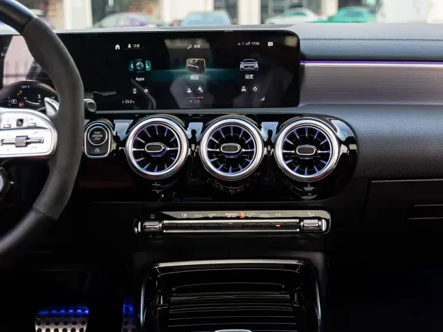 Mercedes-Benz A-Class AMG — Фото автомобиля 7