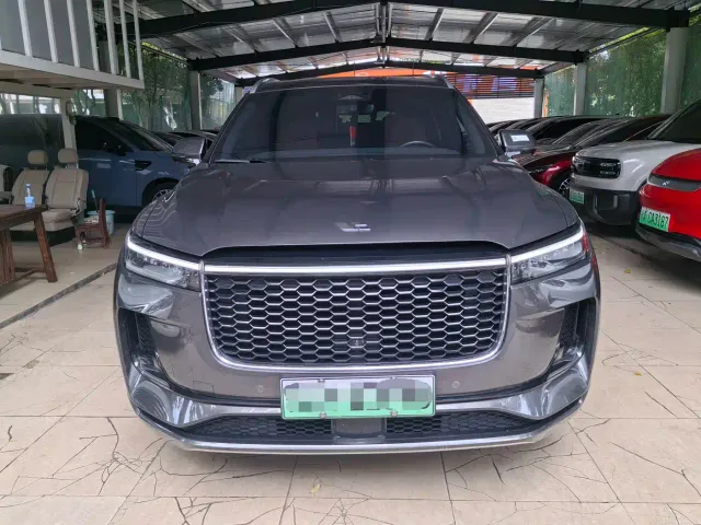 Li Auto ONE — Фото автомобиля 2