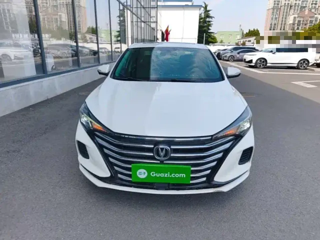Changan Eado — Фото автомобиля 2