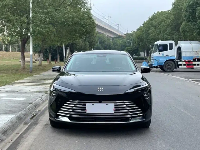 Buick LaCrosse — Фото автомобиля 3