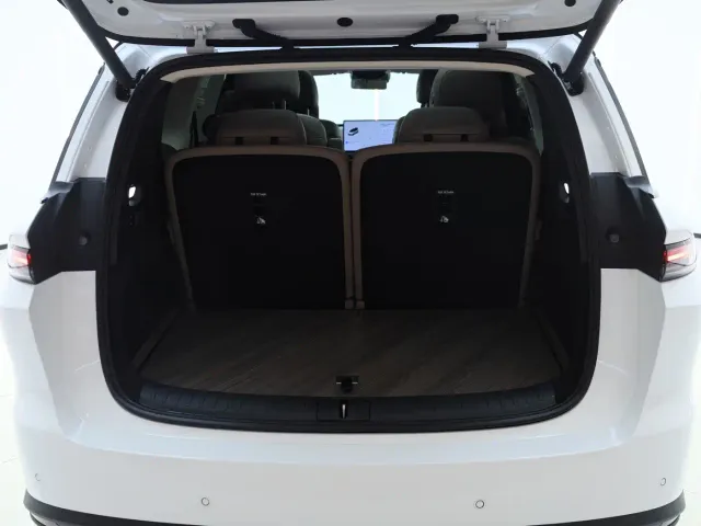 Li Auto Li i8 2025 Standard Edition — Фото автомобиля 25