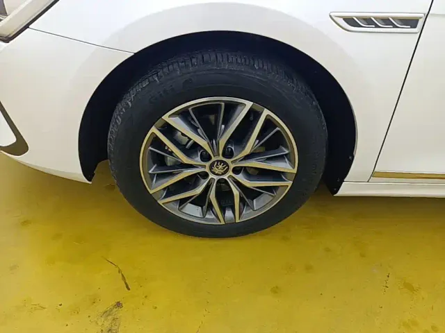 BYD Qin PLUS — Фото автомобиля 22