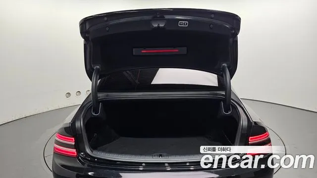 Genesis G80 RG3 — Фото автомобиля 20