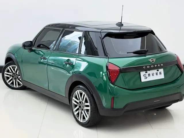 MINI Hatch — Фото автомобиля 11