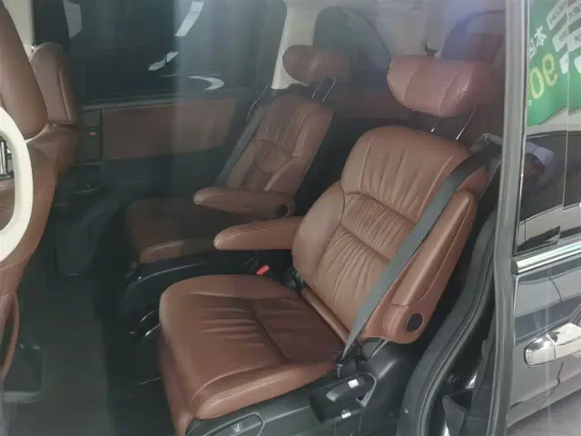 Honda Odyssey — Фото автомобиля 16