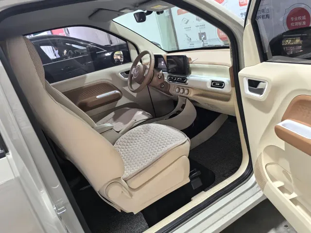 Wuling Hongguang Mini EV — Фото автомобиля 6
