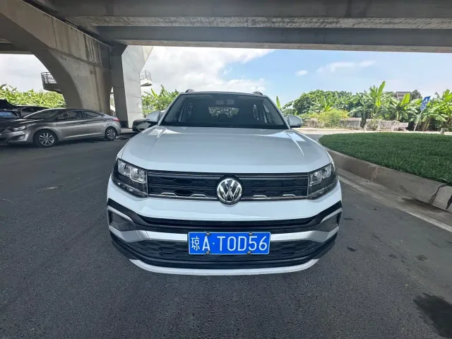 Volkswagen T-Cross — Фото автомобиля 2