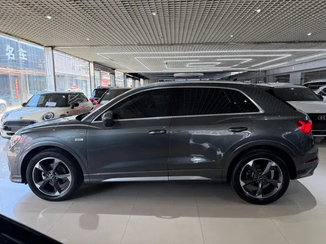 Audi Q3 — Фото автомобиля 6