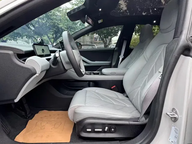 Nio ET5 Touring — Фото автомобиля 10