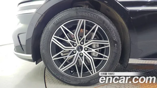 Genesis G90 RS4 — Фото автомобиля 5