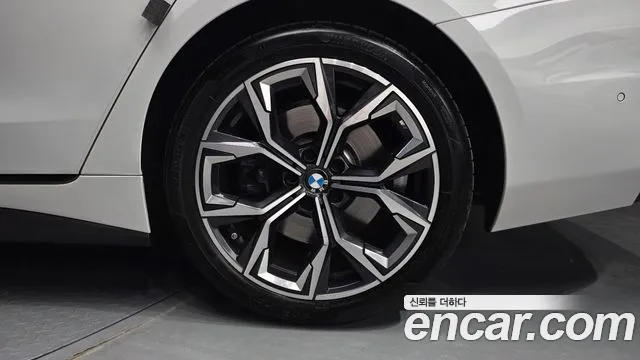 BMW 4 Series G22 — Фото автомобиля 6