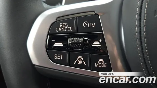 BMW 8 Series G15 — Фото автомобиля 19