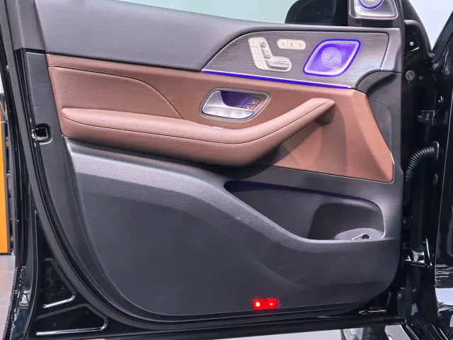 Mercedes-Benz GLE-Class — Фото автомобиля 8