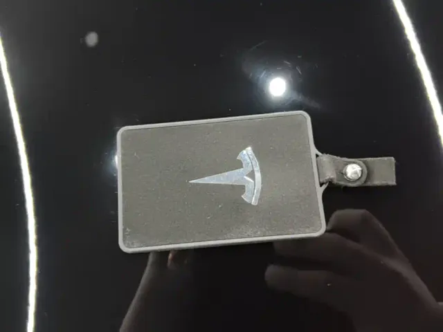Tesla Model Y — Фото автомобиля 8