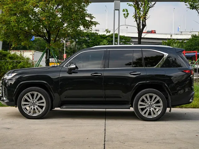 Lexus LX — Фото автомобиля 2