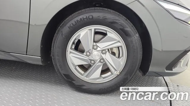Hyundai AVANTE Новый Avante (CN7) — Фото автомобиля 18