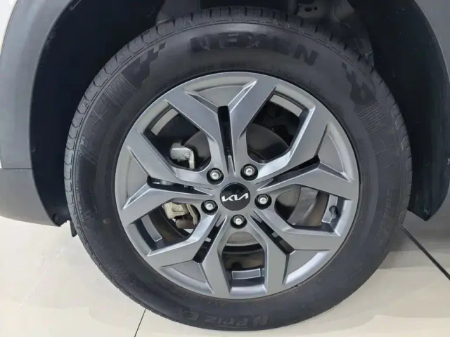 Kia Seltos — Фото автомобиля 10
