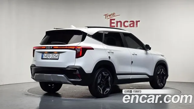 Kia Seltos — Фото автомобиля 2