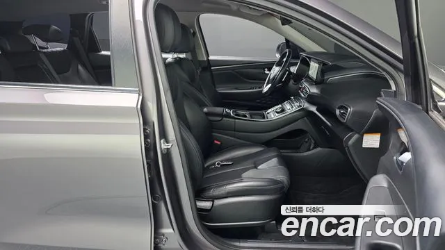 Hyundai Santa Fe — Фото автомобиля 16