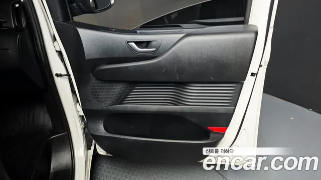 Hyundai Staria — Фото автомобиля 14