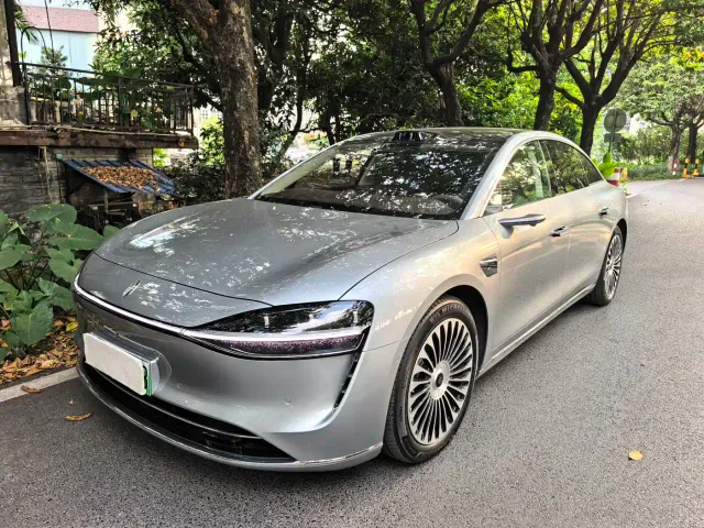 Фотография автомобиля — Stelato S9