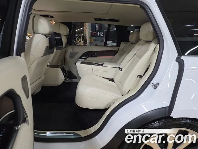 Land Rover Range Rover — Фото автомобиля 20
