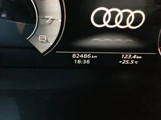 Audi Q3 — Фото автомобиля 4