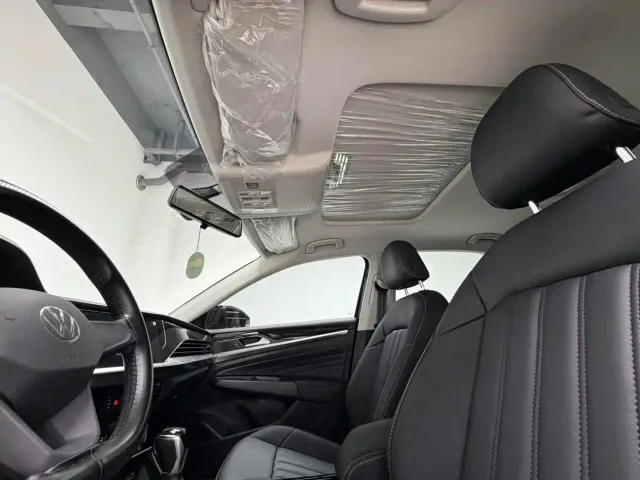 Volkswagen Passat — Фото автомобиля 13