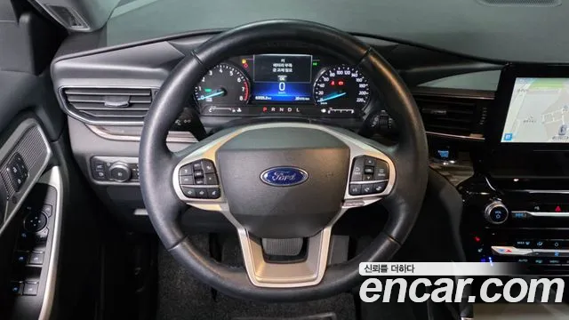 Ford Explorer Generation 6 — Фото автомобиля 19