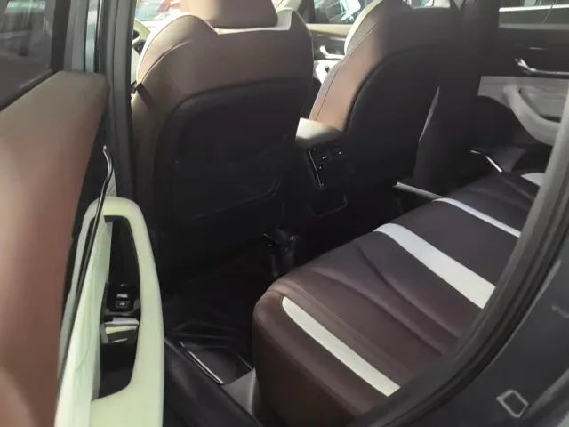 Geely Xingyue L — Фото автомобиля 6