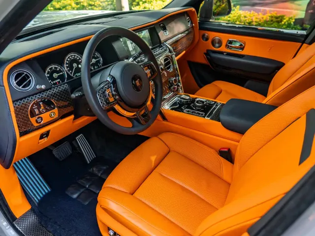 Rolls-Royce Cullinan — Фото автомобиля 9