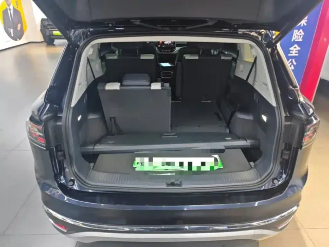 Volkswagen ID.6 Crozz — Фото автомобиля 18
