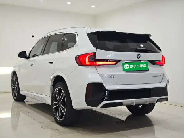BMW X1 — Фото автомобиля 4