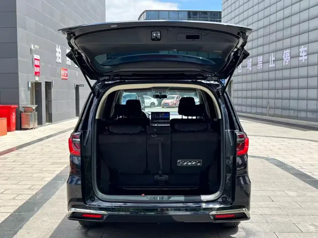 Honda Odyssey — Фото автомобиля 21