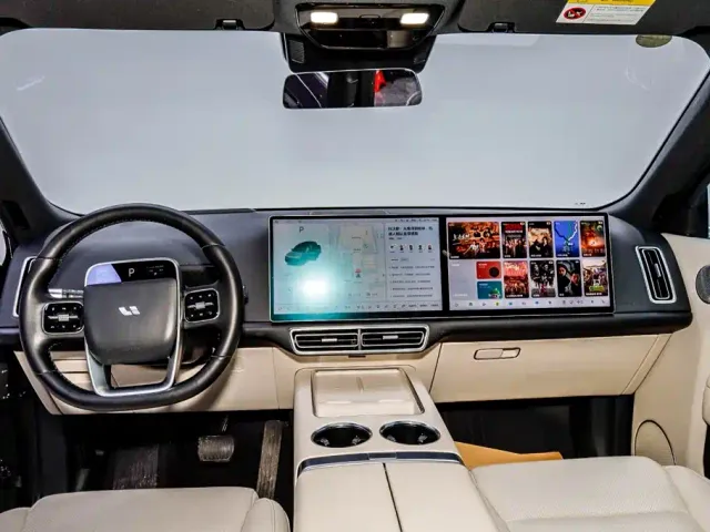 Li Auto L8 — Фото автомобиля 24