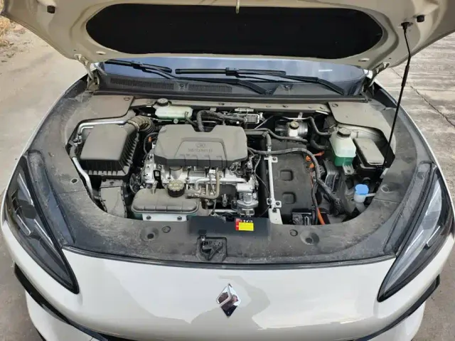 Baojun Yunhai — Фото автомобиля 10
