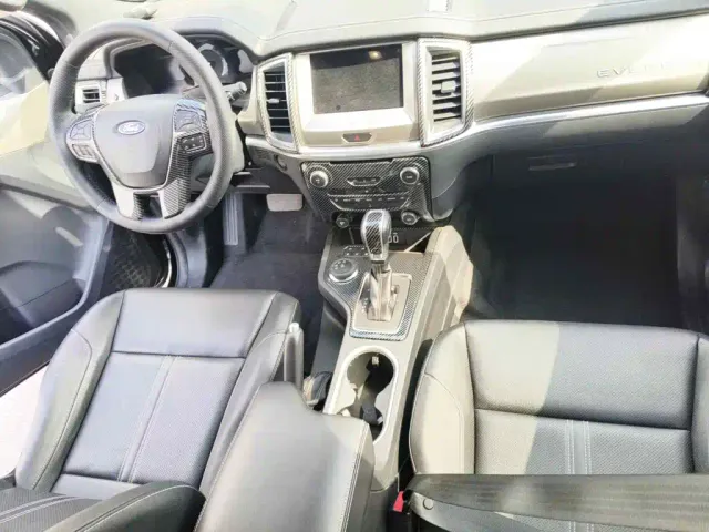 Ford Everest — Фото автомобиля 12