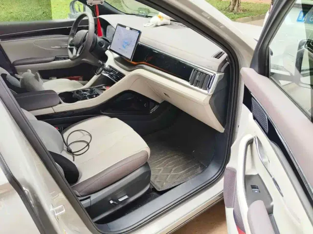 BYD Song PLUS — Фото автомобиля 13