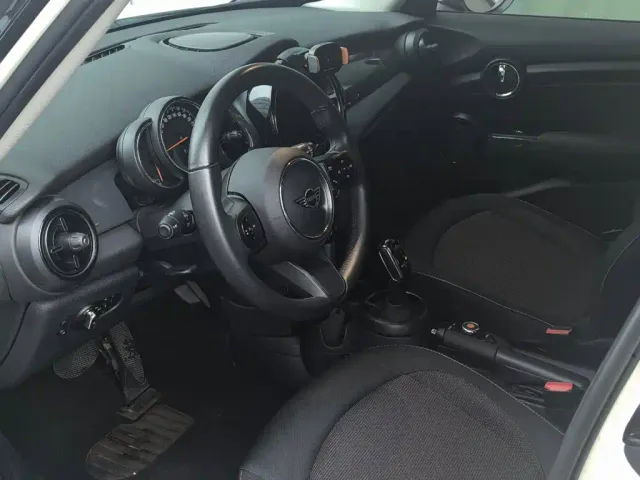 MINI Hatch — Фото автомобиля 7