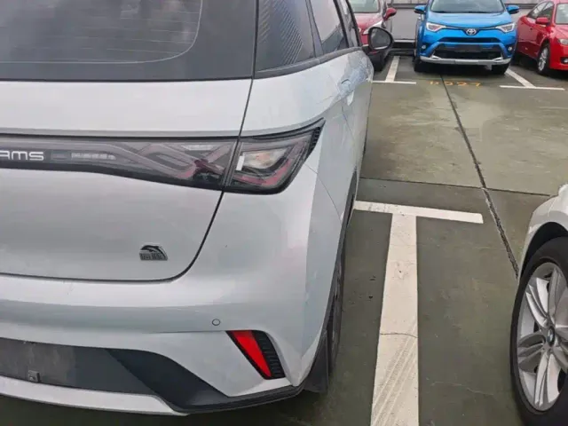 BYD Dolphin — Фото автомобиля 7
