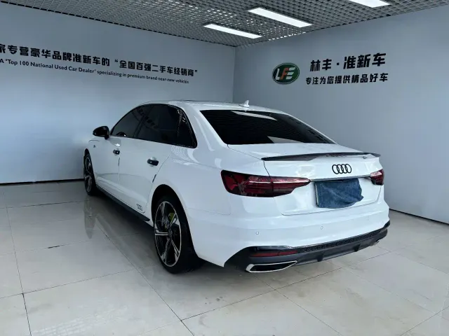 Audi A4L — Фото автомобиля 7